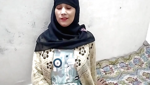 Indian amateur girl in a sexy outfit enjoys free time