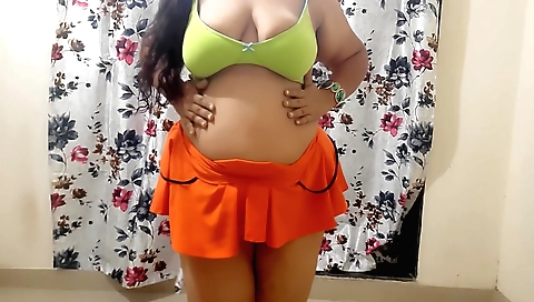 A horny Indian girl with natural boobs is getting fucked solo