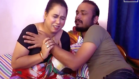 Indian bhabi gets her pussy licked in amateur mature scene