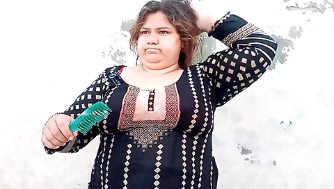 Babysitter amateur solo video shows big boobs on bed