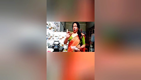 Horny brunette milf gets her tight pussy fucked in the train