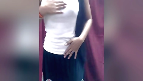 Indian lady gets fucked by a horny boyfriend in her body