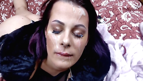 Brunette gets her face painted and gets deepthroated