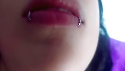 Indian babe showing me off on camera in amateur pov video