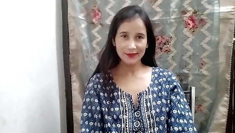 Solo female amateur porn video with hot girl on the bed