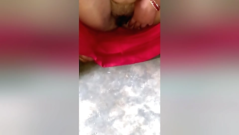 Indian hairy babe shows her pussy and stretches it
