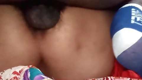 Indian bhabhi with a big booty gets fucked by her friend