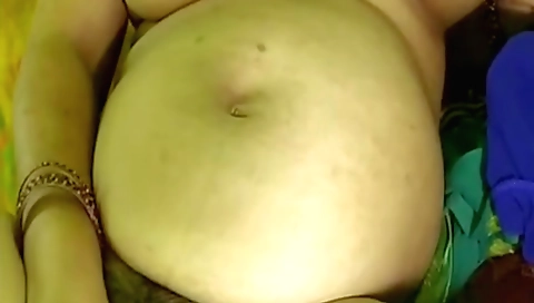 Amateur chick shows her hairy pussy in homemade video