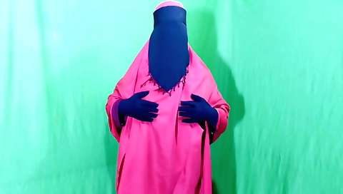 Indian housewife has her pussy licked by husband's boss