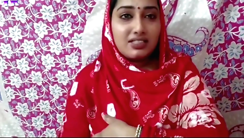 Amateur brunette creampie by her aunt and her lips