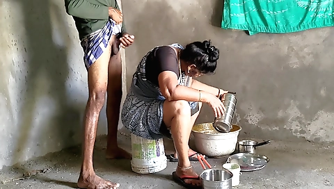 Indian stepmom with hairy bush masturbates and masturbates