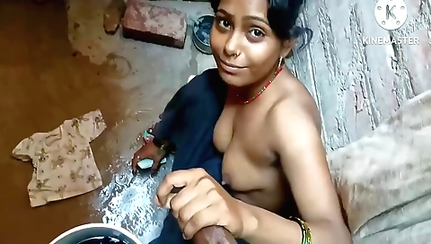 Indian brunette with huge boobs enjoys a hard handjob