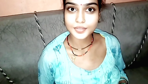 Amateur teen in her indian style sexy pose in hot video