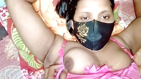 Indian woman with large ass and a huge booty gets banged