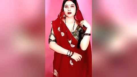 Indian brunette fucks her pussy in solo porn video