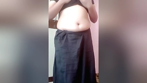 Busty chick is taking a break from work and enjoys solo masturbation