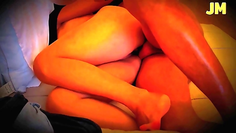 Indian chick with a great face gets her boyfriend to bang