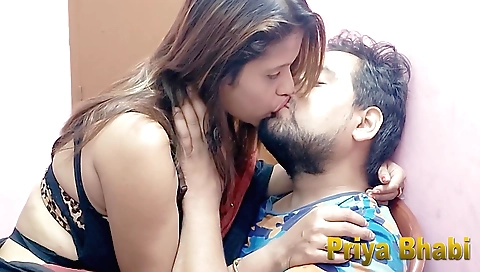 Indian wife cheated on her hubby and fucked her neighbor