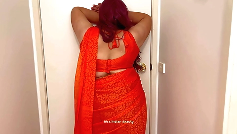 Indian mature wife with a big ass has sex with stepbrother