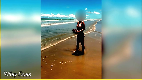 Amateur solo female video with a sexy milf with nude legs