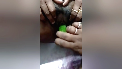 Chud se pani bhaya bahaya porn video with hairy pussy