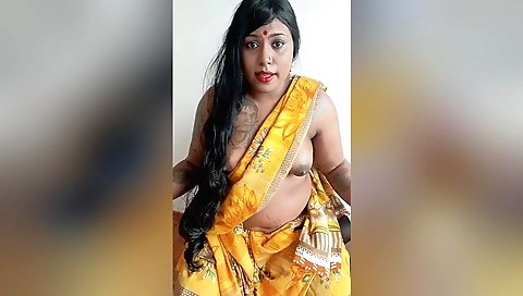 Solo video of a tattooed Indian amateur showing her body