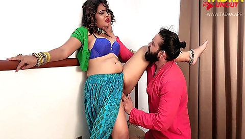 Indian maid gets fucked in the kitchen by the room's room owner