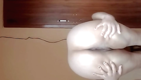 Indian girl masturbating in the shower webcam video