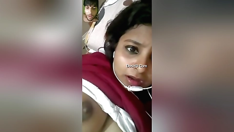 Indian solo video shows a sexy amateur with a sexy body