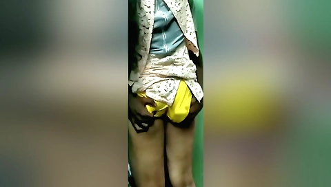 Horny brunette is showing her private sex in homemade video