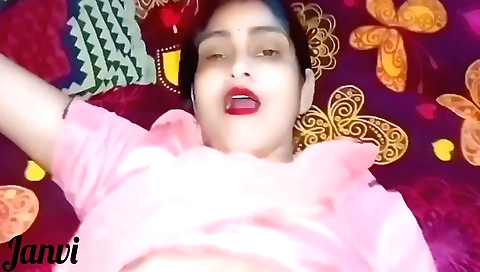 Hot amateur brunette enjoys her pussy licked and fucked