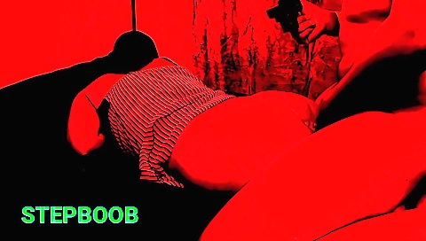 Hot girl with a sexy ass gets a nice comment on her 18+ video