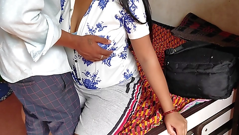 Indian delivery girl gets her asshole pounded by a guy