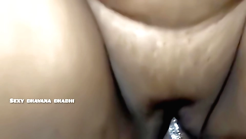 Indian chick with big ass gets fucked in amateur pov