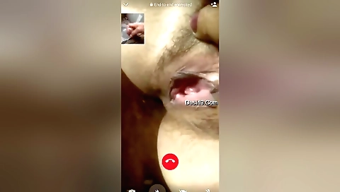 I show my hairy pussy on my amateur webcam and suck my lover