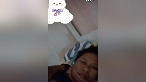 Bhabhi mallu is sexy and hot in her favorite outfit